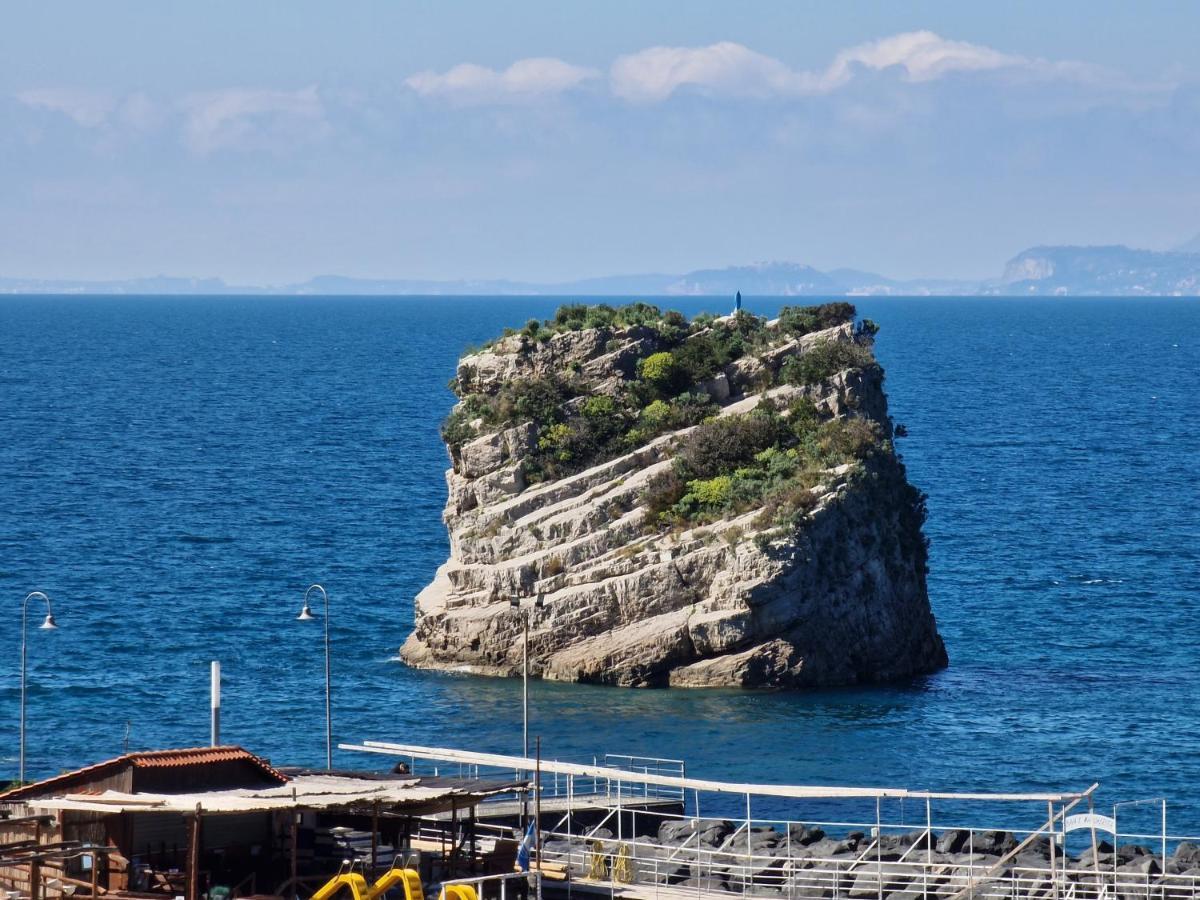 Апартаменти Vico Di Mare Віко-Екуенсе Екстер'єр фото