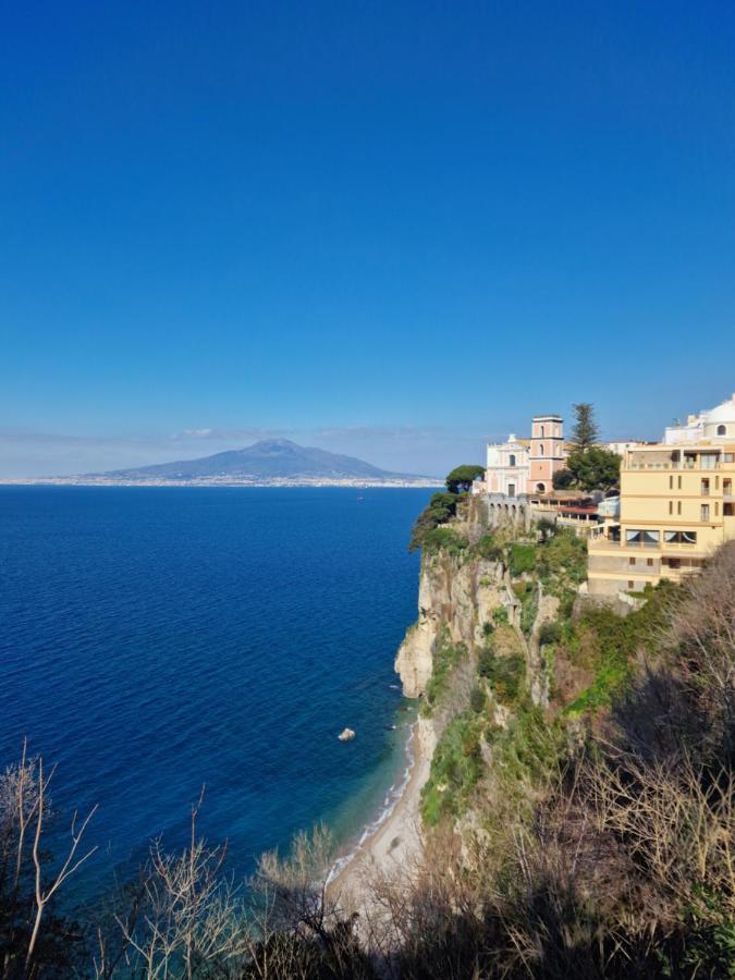 Апартаменти Vico Di Mare Віко-Екуенсе Екстер'єр фото