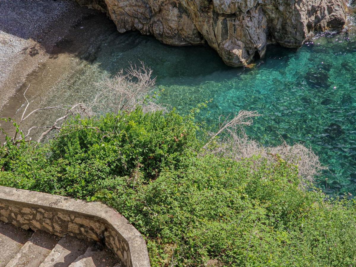 Апартаменти Vico Di Mare Віко-Екуенсе Екстер'єр фото